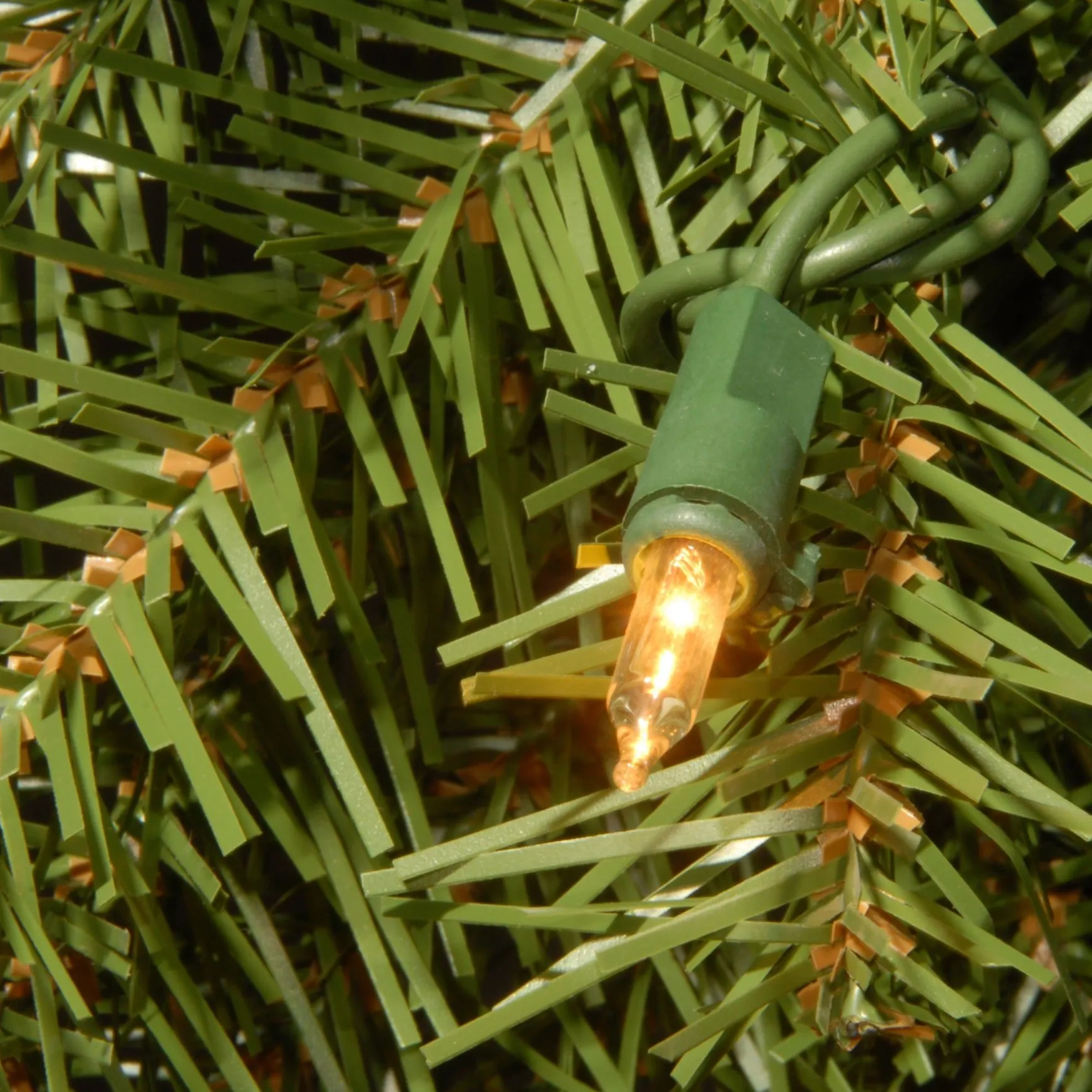 Best Sale National Tree Company Pre-Lit Artificial Christmas Wreath, Green, Norwood Fir, White Lights, Christmas Collection, 36 Inches